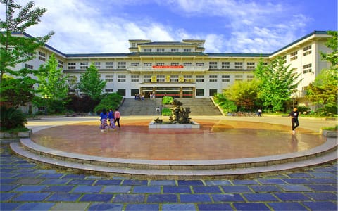 武汉生物工程学院·图书馆
