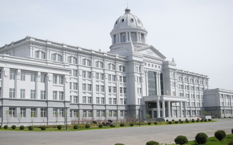 哈尔滨远东理工学院主图·校园风光6