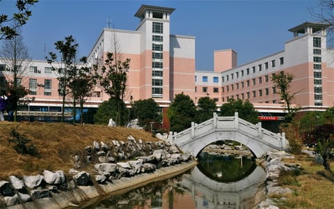 怀化学院·彩虹桥