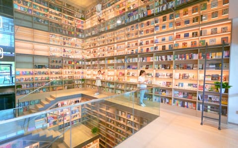 云南经济管理学院·新华书店