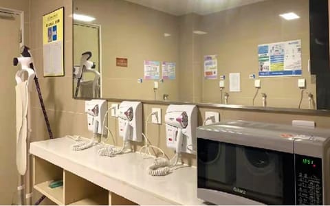 昆明城市学院·洗漱台