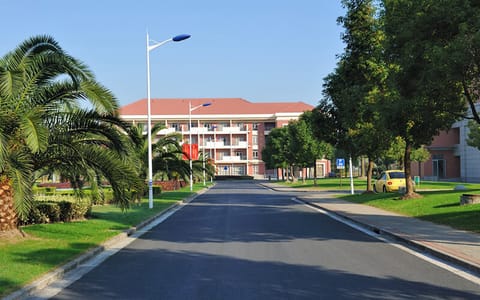 上海健康医学院·浦东校区北苑