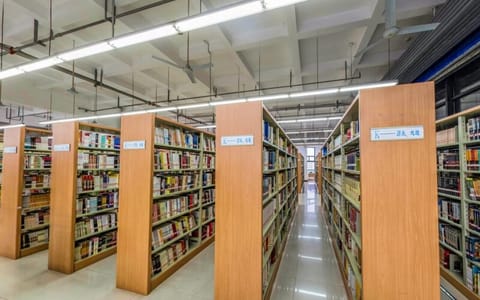 陕西国际商贸学院·图书馆