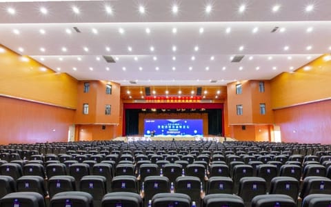 丽江文化旅游学院·学校礼堂