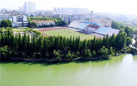 湖北工程学院·体育场全景