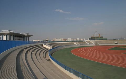 陕西师范大学·长安校区跑道一角