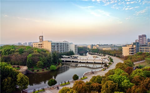 湖北经济学院·湖北经济学院求索桥