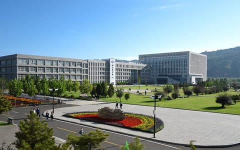吕梁学院·工科楼