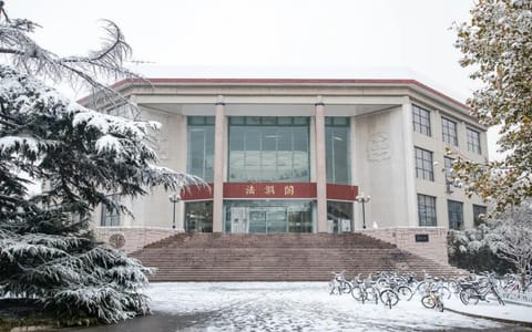 中国政法大学·雪