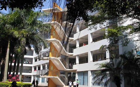 广州新华学院·教学楼
