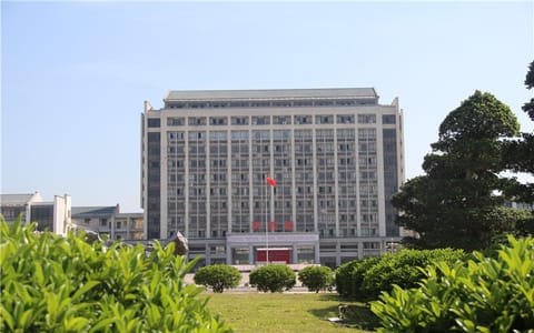 广西科技师范学院·教学楼1