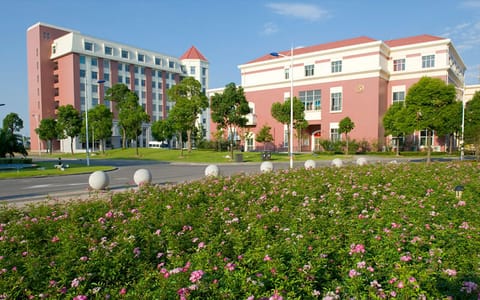 上海健康医学院·浦东校区北苑
