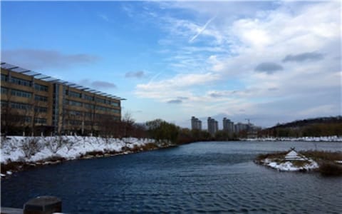 大连外国语大学·校园风光7
