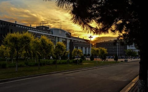 吕梁学院·图书馆