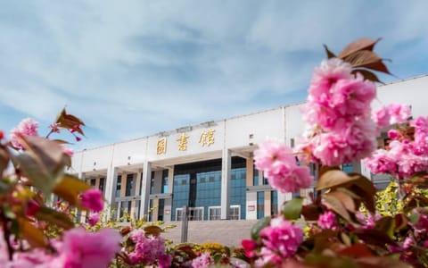 晋中信息学院·图书馆