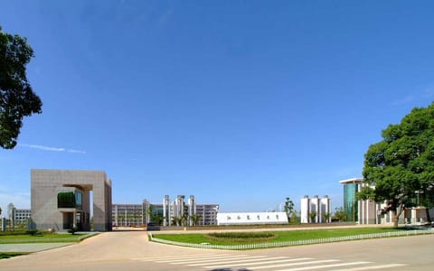 江西农业大学·校门