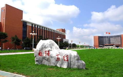 沈阳工业大学·风光3