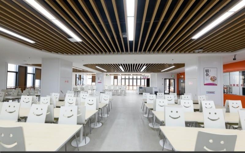 康复大学主图·校园风光