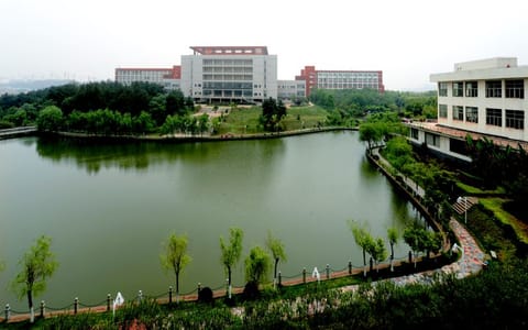 江西飞行学院·卧龙湖