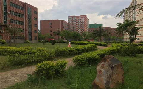 海南科技职业大学·海南科技职业学院4