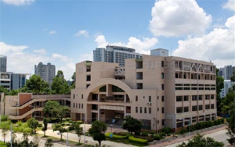 广西科技大学·校园风光5