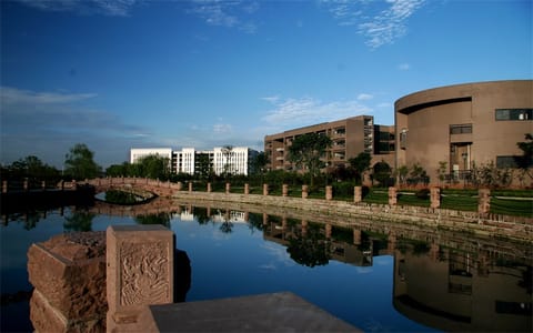 西华大学·西华大学8