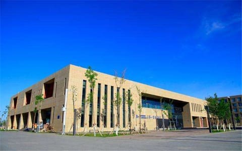 中国石油大学(北京)克拉玛依校区·校园风光3