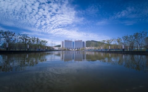 巢湖学院·倒影