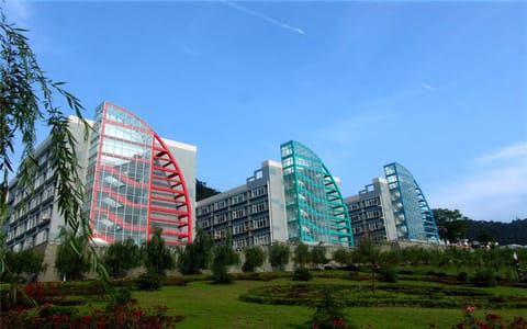 重庆邮电大学·第八教学楼