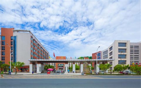 湖北医药学院药护学院·校园风光2