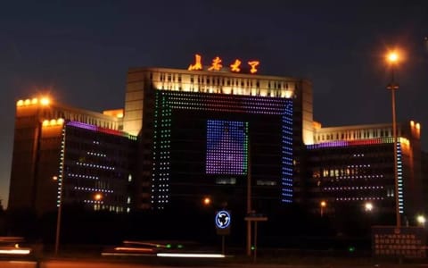 长春大学·长大夜景