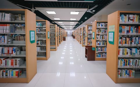 武汉工商学院·图书馆藏书