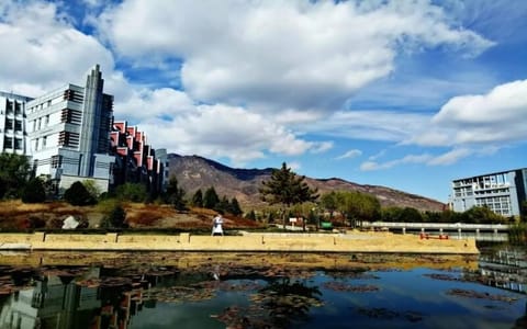 内蒙古医科大学·山