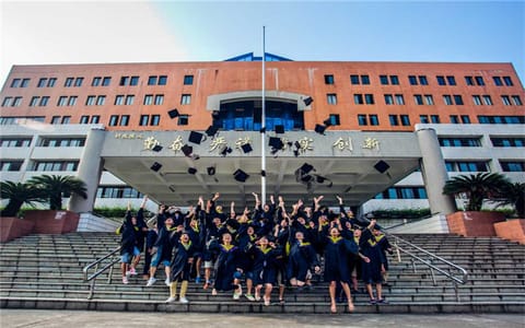 南昌航空大学科技学院·教学楼