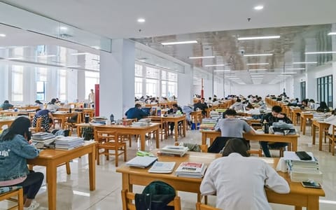 江苏科技大学·阅览室