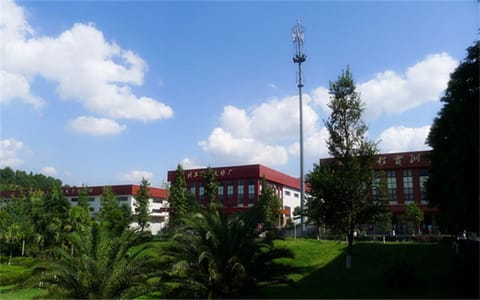 四川工业科技学院·校园一角