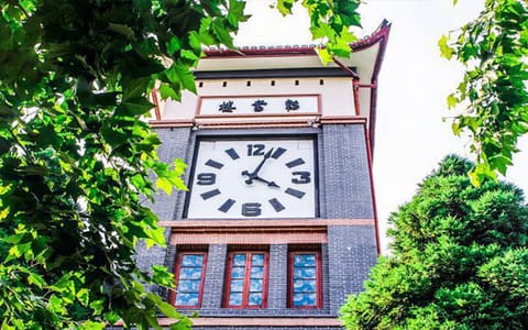 华东政法大学·校园风光