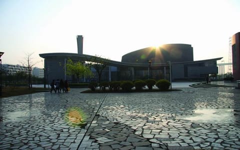 广州大学·演艺中心