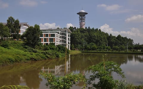 广东轻工职业技术大学·行政楼