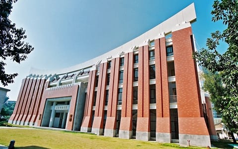 厦门大学·王清明游泳馆