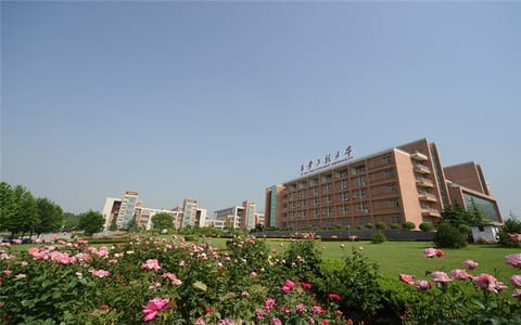 空军军医大学·校园风光5