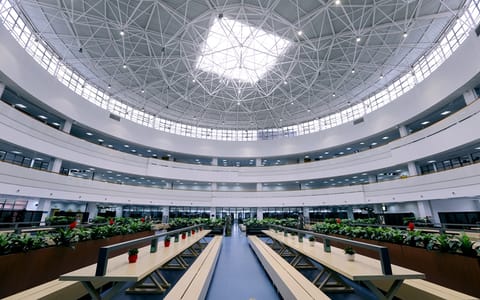 广东财经大学·广州校区图书馆内景