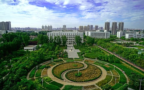 南阳理工学院·植物园全景