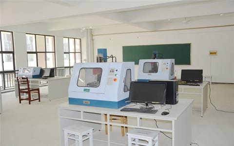 马鞍山学院·工程实训室