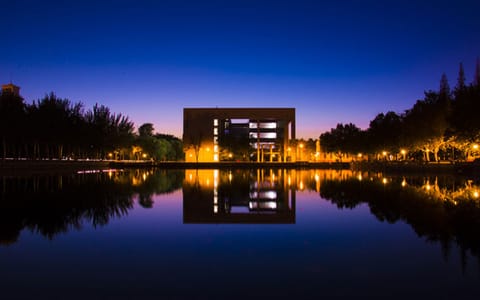 南开大学·暮色静好