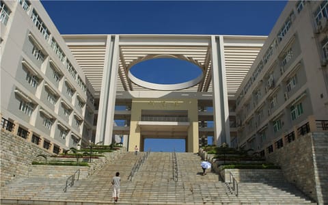 广东海洋大学·钟海楼阶梯
