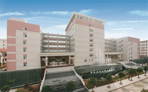 湖北商贸学院(武汉)▲·行政大楼
