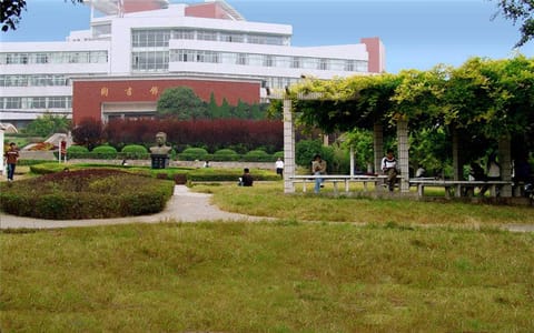 淮北师范大学·近景
