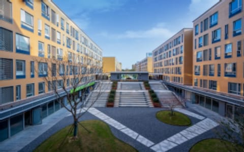 上海外国语大学贤达经济人文学院·校园风光