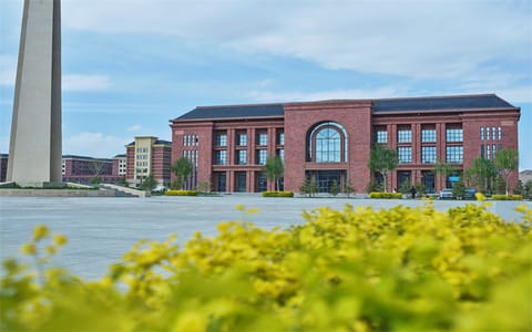 兰州信息科技学院·体育馆